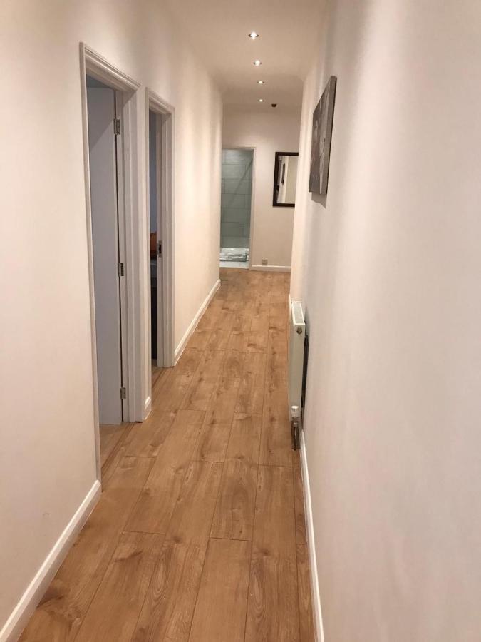 Apartment Cozy Penthouse With A Terrace!2 Minutes To Beach!
